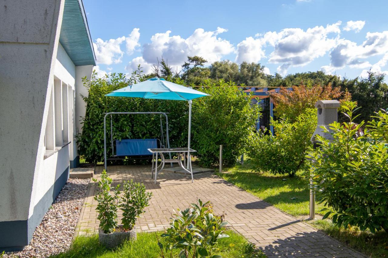 Bungalow Am Waldrand Barth Exterior photo